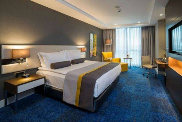 Bakının mərkəzində yerləşən hotel 3 illik fasilədən sonra yenidən açılır - FOTOLAR