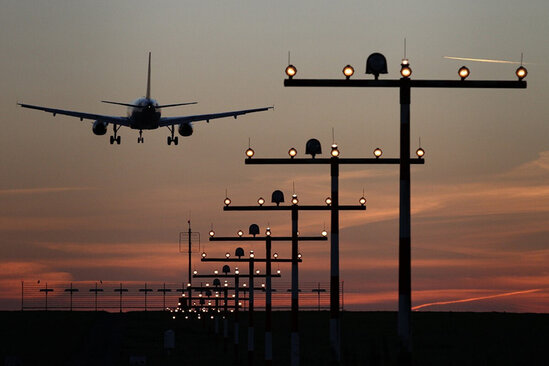 Azərbaycan və Türkmənistan birbaşa aviareyslərin bərpasını nəzərdən keçirir