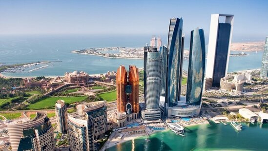 Azərbaycan vətəndaşlarının Abu-Dabiyə girişinə karantin tələbi ləğv edildi