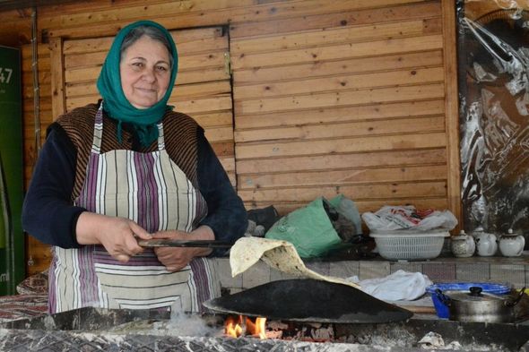 Qarlı Qəçrəş meşəsindən FOTOREPORTAJ