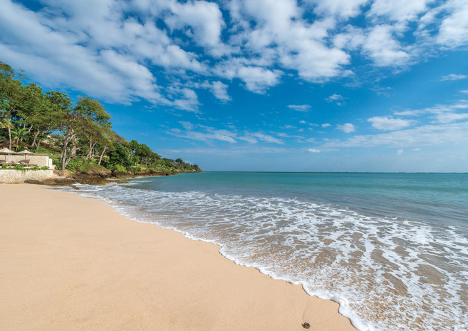 Bali oktyabrda əcnəbi turistlər üçün açılacaq