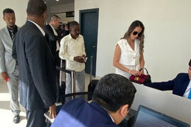 Füzuli hava limanında sənədlər ilk dəfə "ASAN Viza" sistemi vasitəsilə rəsmiləşdirilib - F