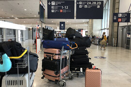 Fransada çox sayda uçuşlar ləğv edilib - FOTO