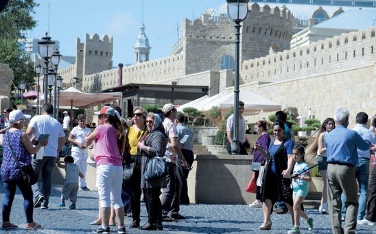 Azərbaycanda turizm bələdçiləri üçün akkreditasiya neçəyə başa gələcək?
