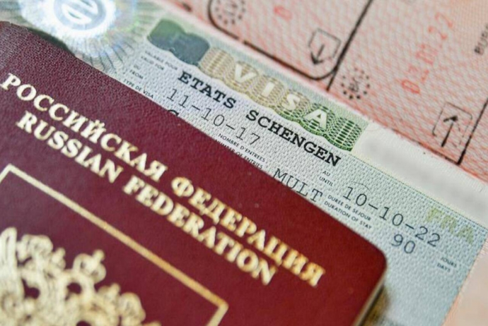 Aİ-nin 9 ölkəsi Rusiya vətəndaşlarına viza verilməsini - DAYANDIRIB