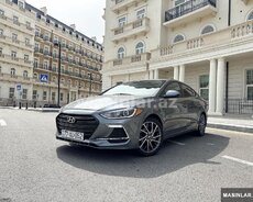 Hyundai Elantra, 2018 il