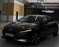 Hyundai Elantra, 2023 il