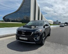 Kia-Sorenti Ailəniz üçün Rahat Seçim
