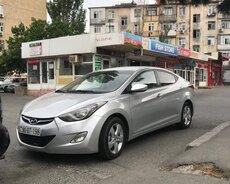 Hyundai Elantra icarəsi