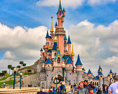 Disneyland Paris Əyləncələrinə Səyahət