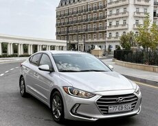 Hyundai Elantra, 2019 il