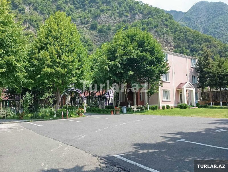 Qax rayon İlisu kendi Eden Park İstirahet mərkəzi Qax rayon İlisu kendi Eden Park İstirahet mərkəzi
